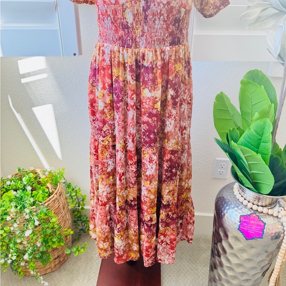 LC Lauren Conrad. Size S. Red and Pink Floral Maxi Dress - Picture 8 of 10